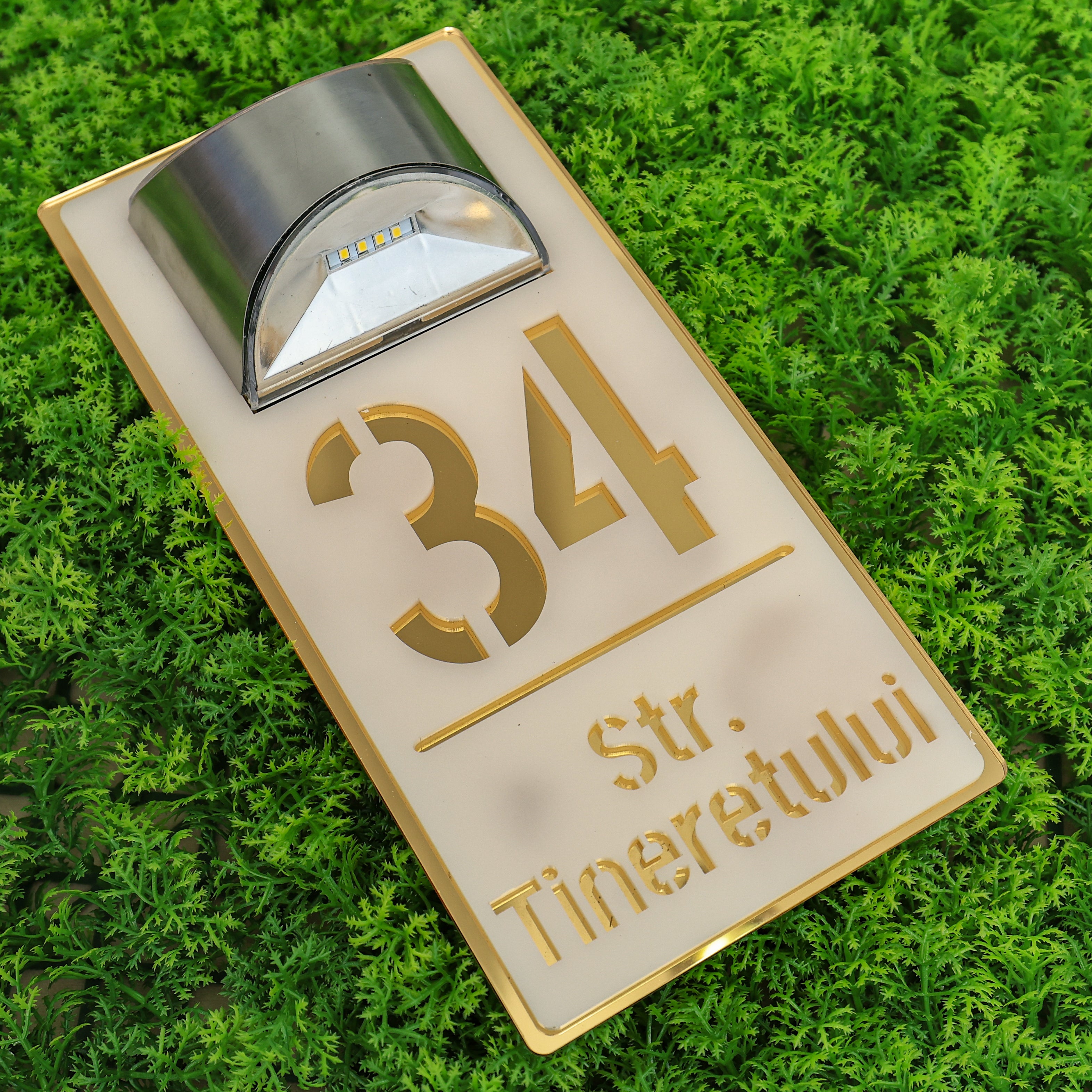 Număr de casă luxury alb satinat - auriu oglindă