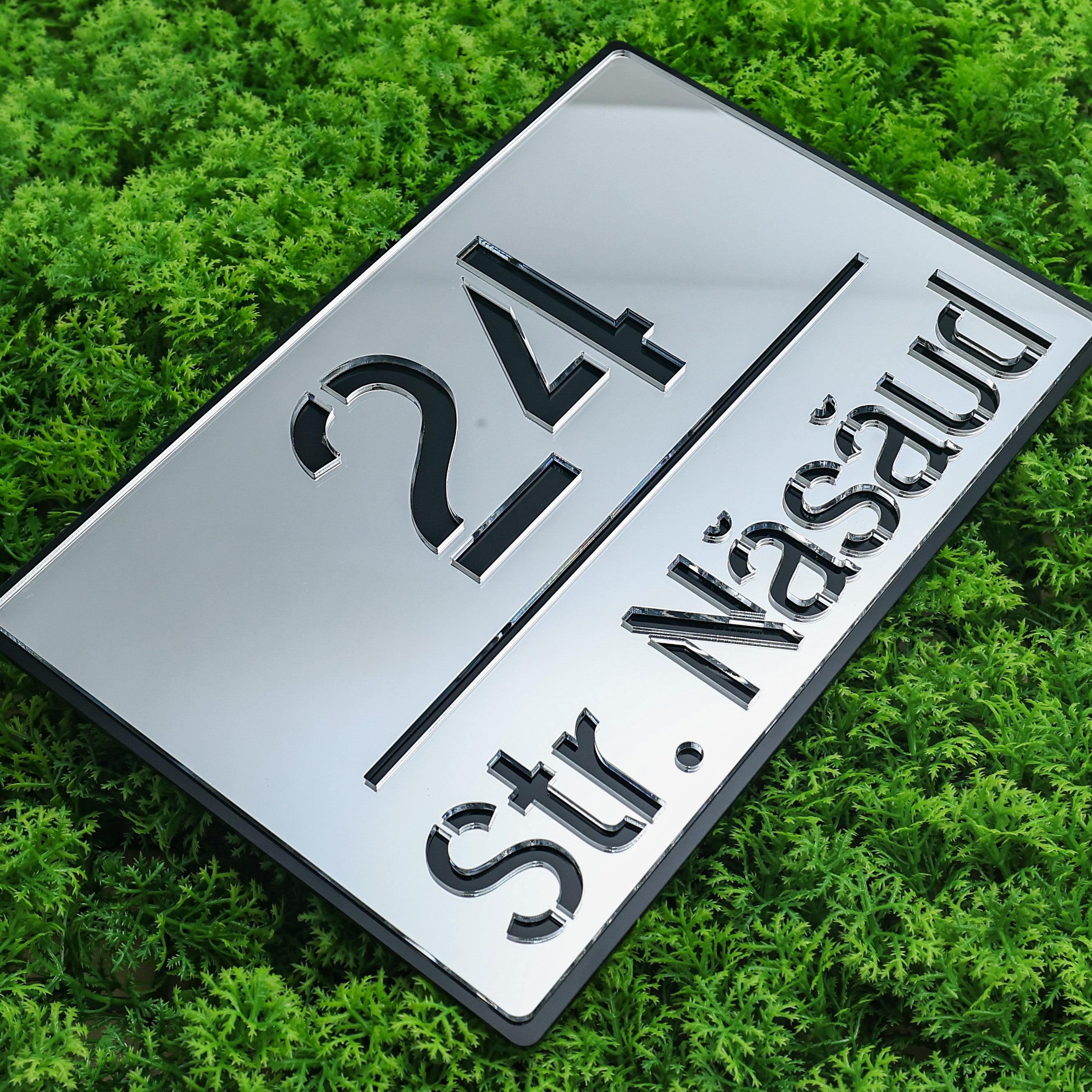 Număr de casă premium argintiu oglindă - negru lucios