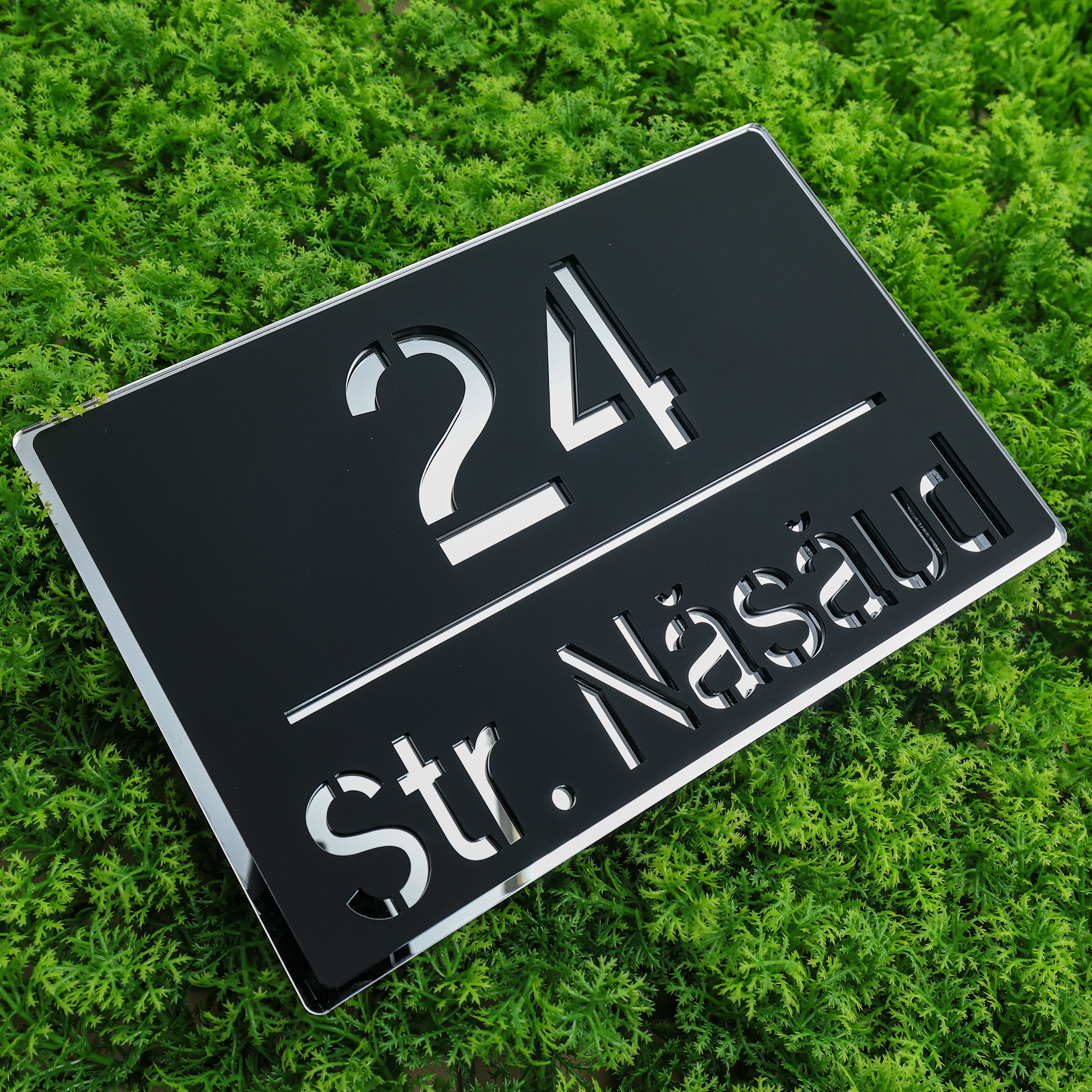 Număr de casă premium negru satinat - argintiu oglindă